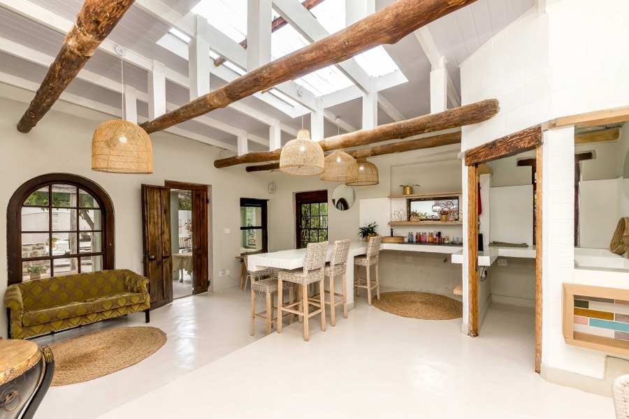 To Let 4 Bedroom Property for Rent in Overkloof Western Cape